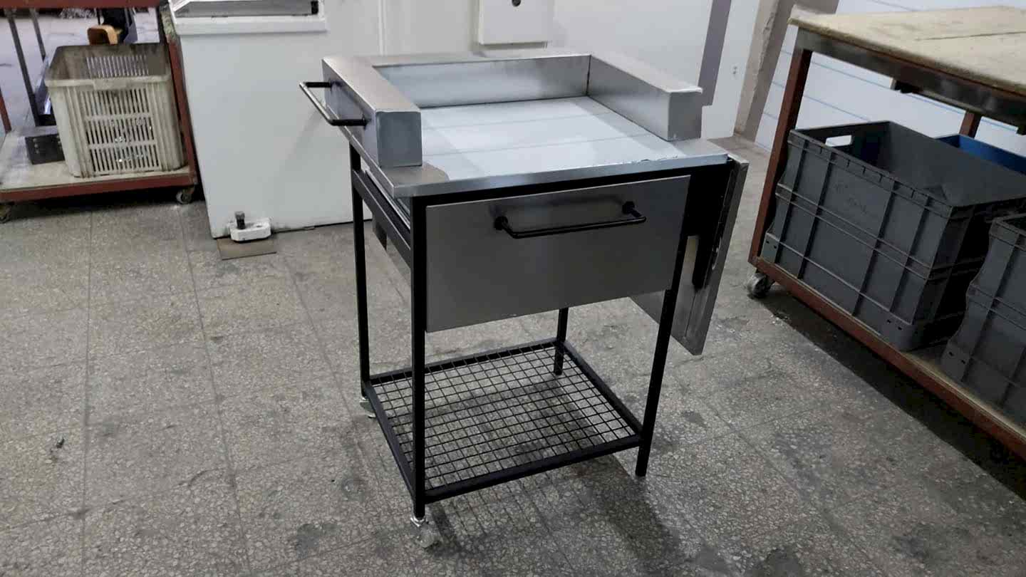 Tekerlekli Seyyar Mangal